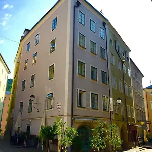 Homestay Mozart - House, Salzburg