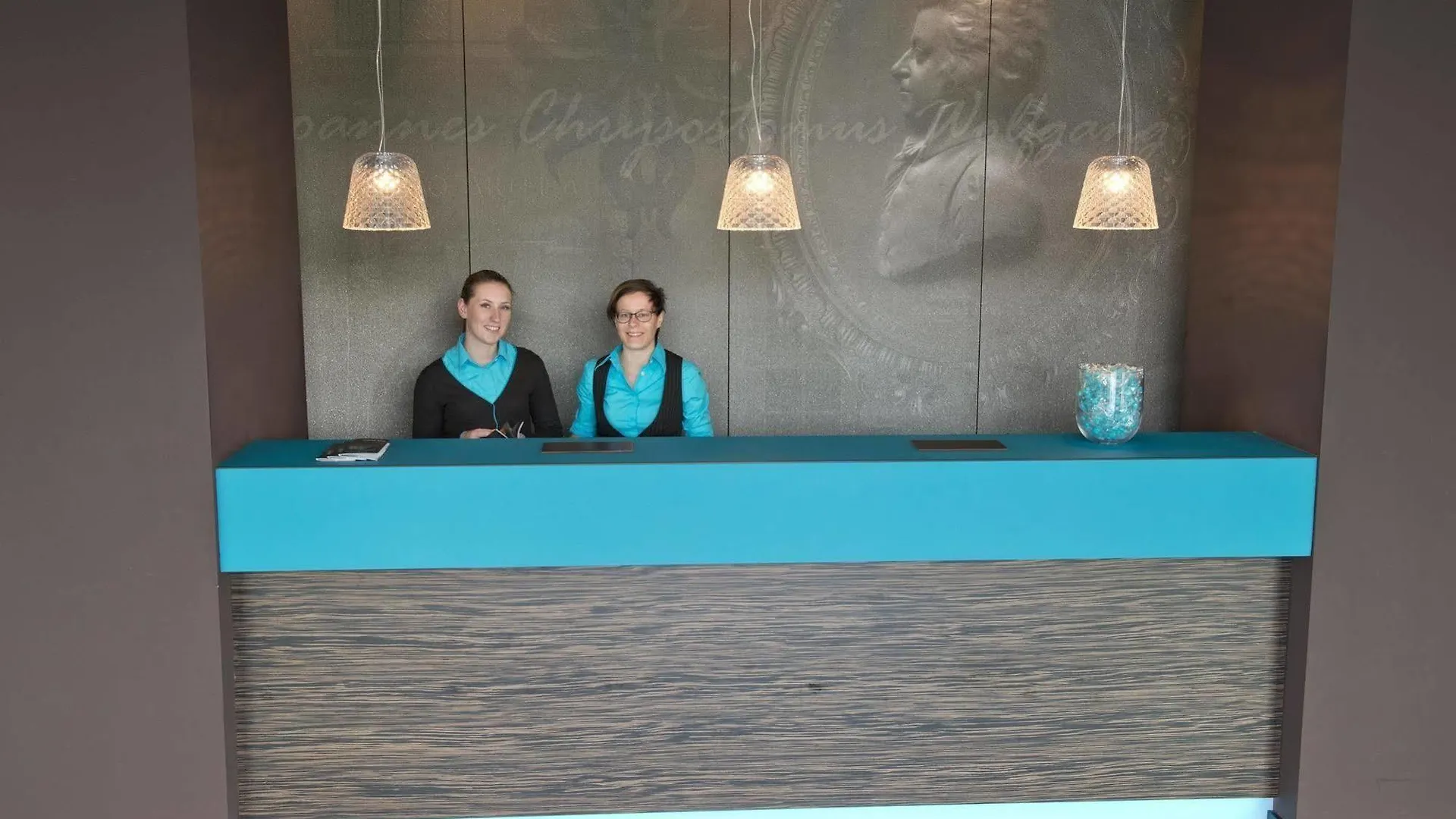 Motel One Salzburg-Mirabell Hotel