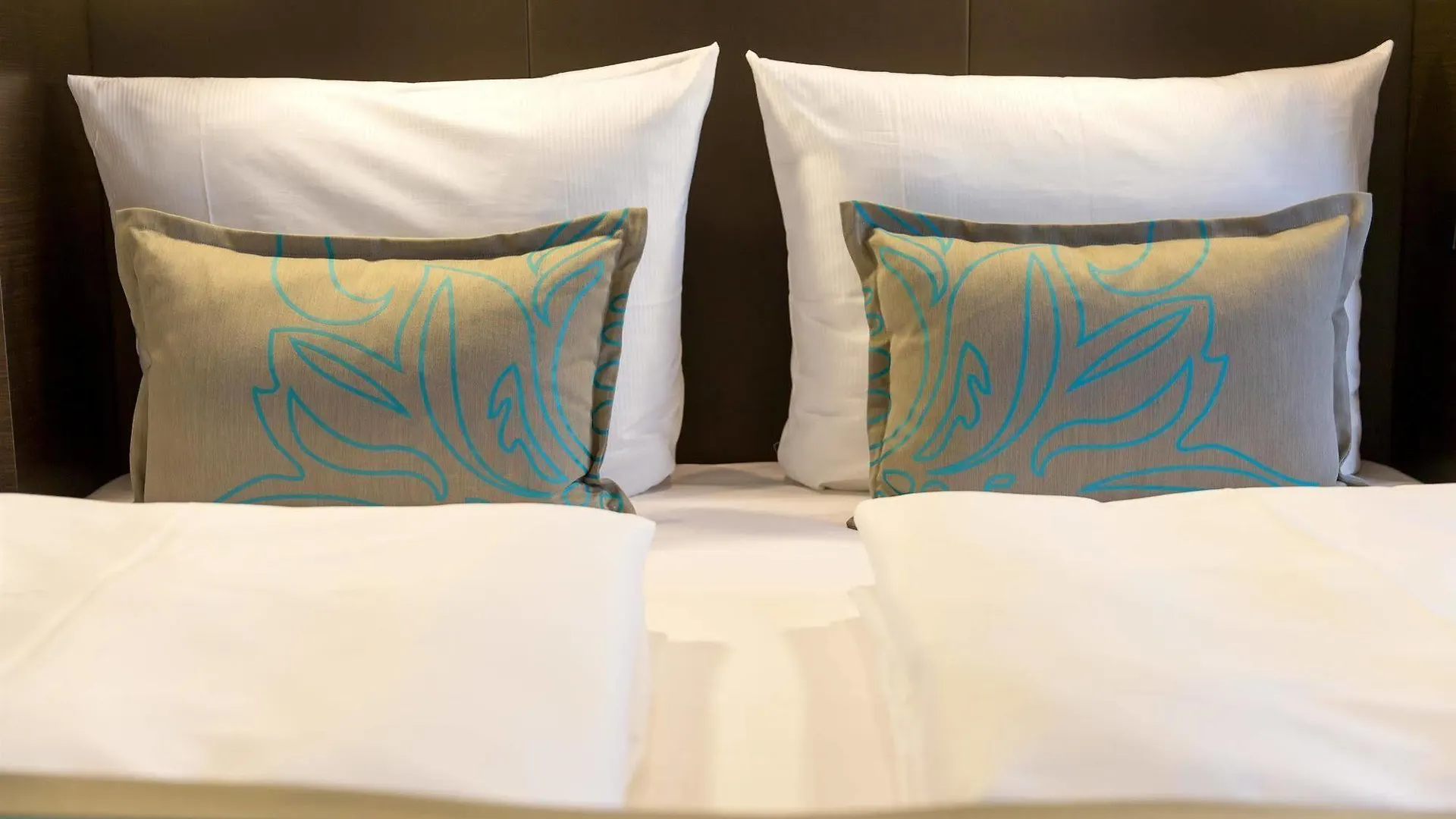 *** Hotel Motel One Salzburg-Mirabell Österreich